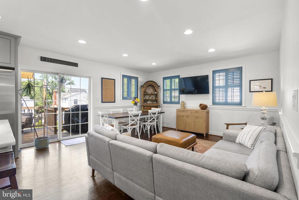 9504 BILTMORE DRIVE