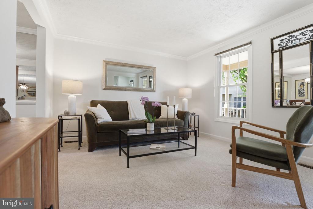 4205 WHITE TULIP COURT
