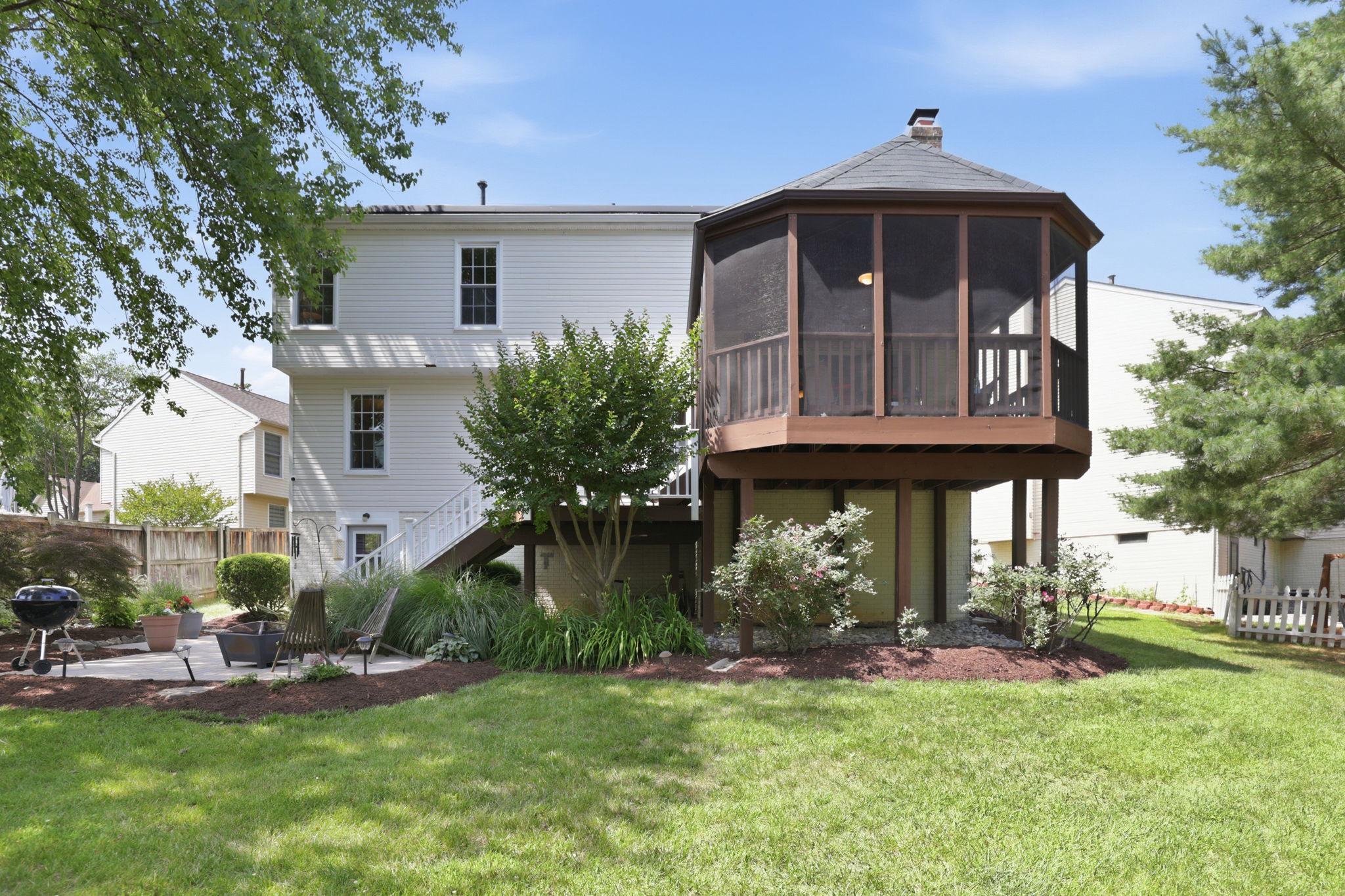 4205 WHITE TULIP COURT