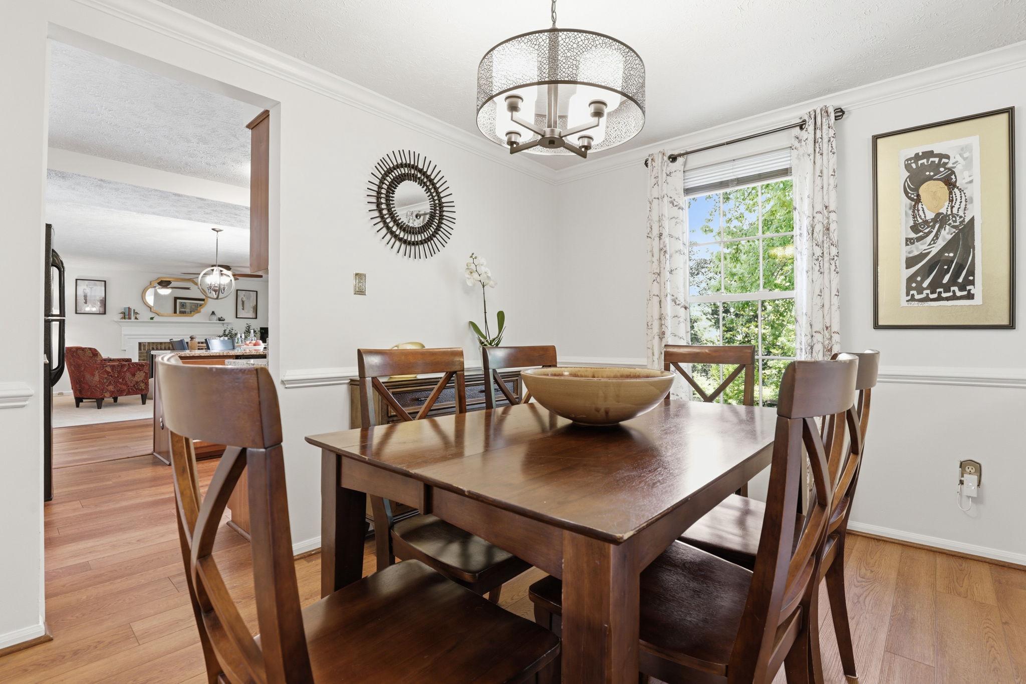 4205 WHITE TULIP COURT