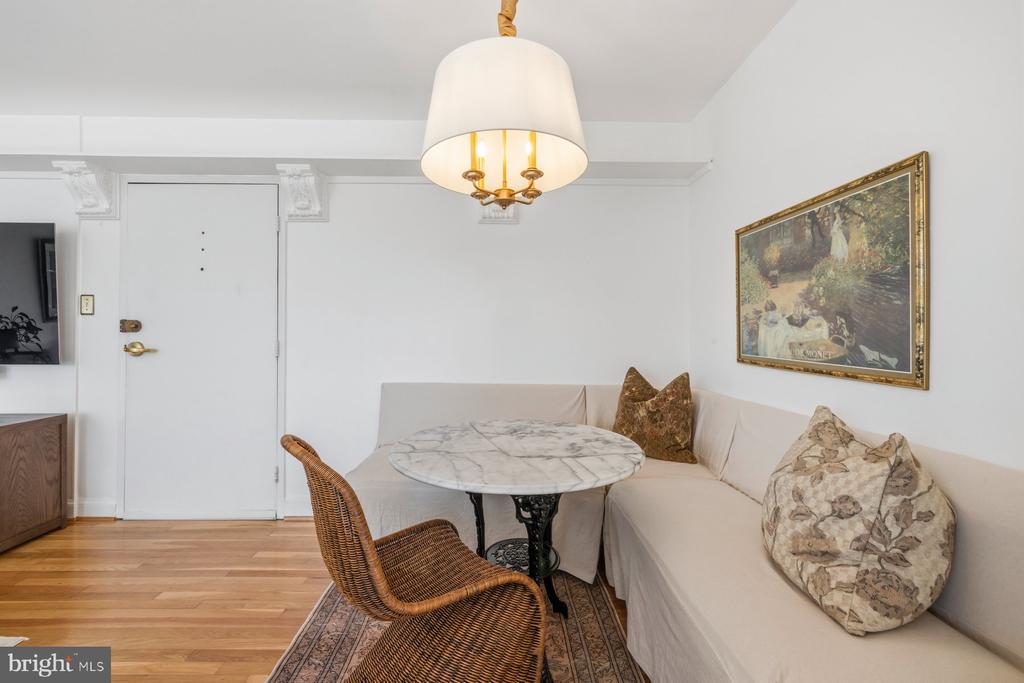 7630 TOMLINSON AVENUE Unit: 35