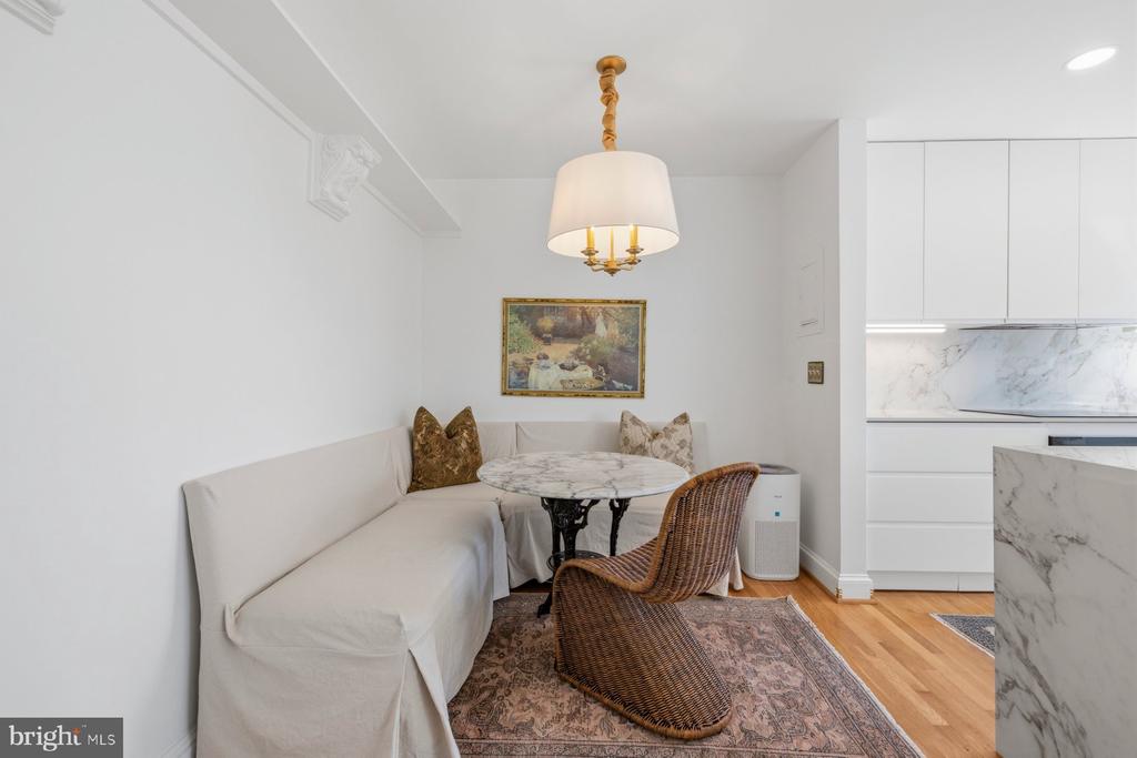 7630 TOMLINSON AVENUE Unit: 35