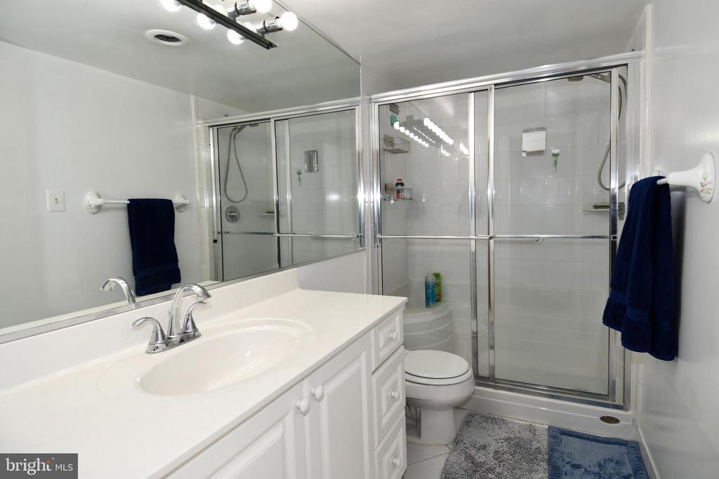 5225 POOKS HILL ROAD Unit: 803N