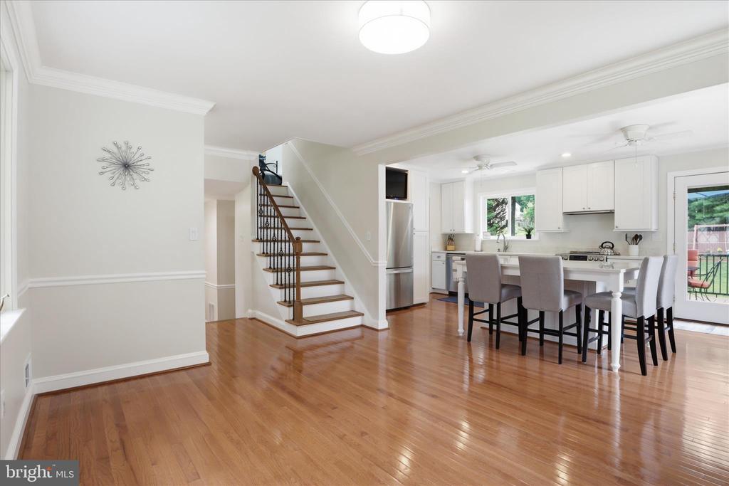 6939 WICK LANE