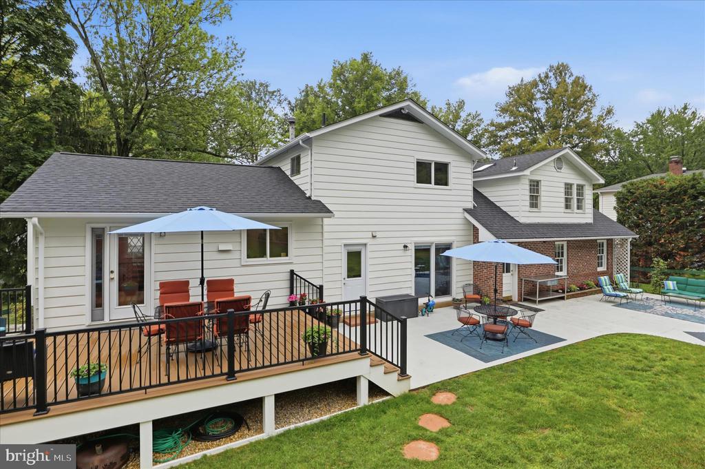 6939 WICK LANE