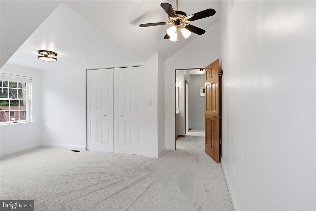 6939 WICK LANE
