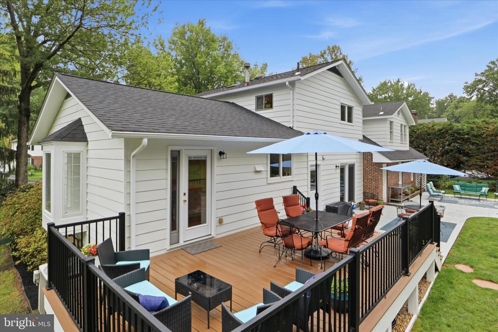 6939 WICK LANE