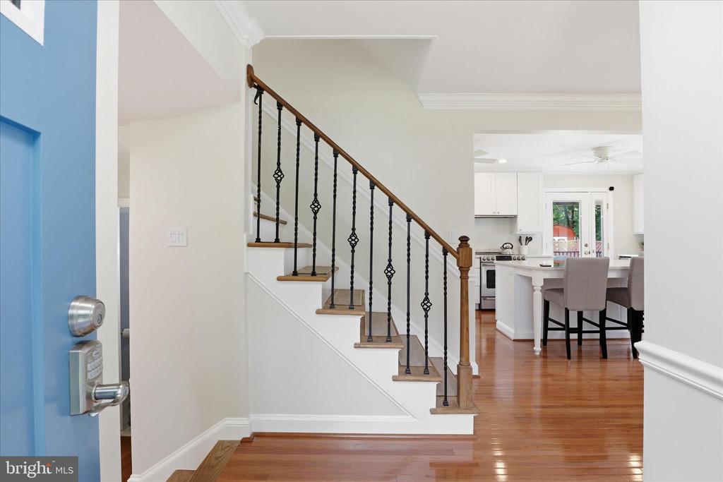 6939 WICK LANE