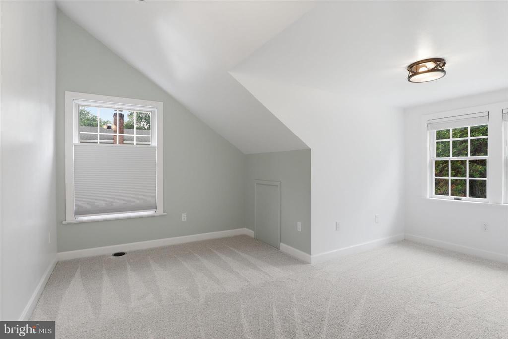 6939 WICK LANE