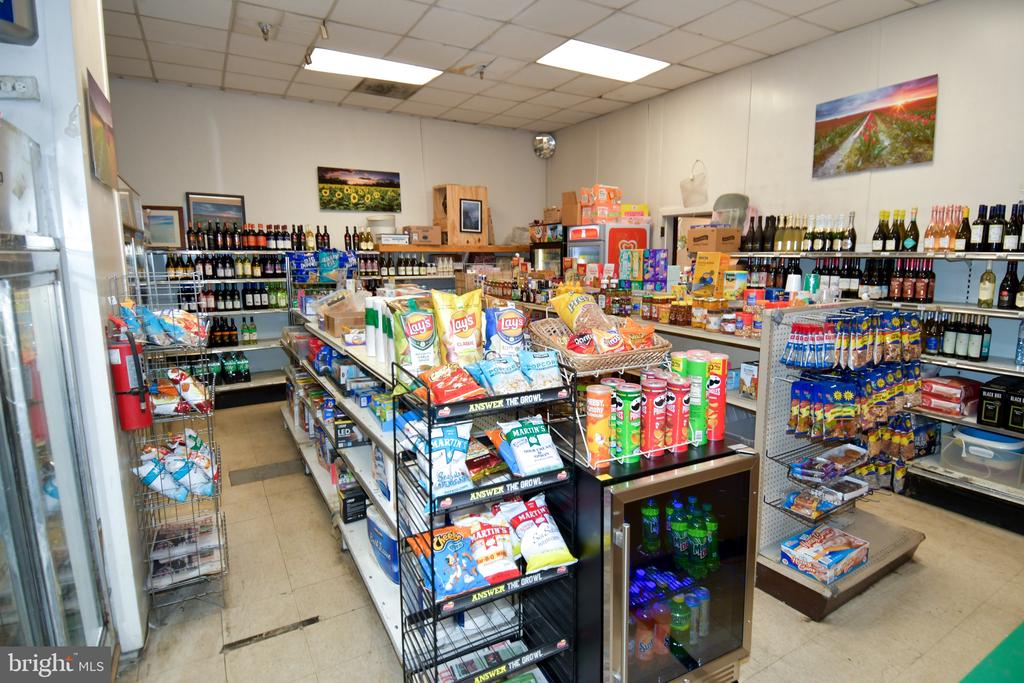 4515 WILLARD AVENUE Unit: 1201S