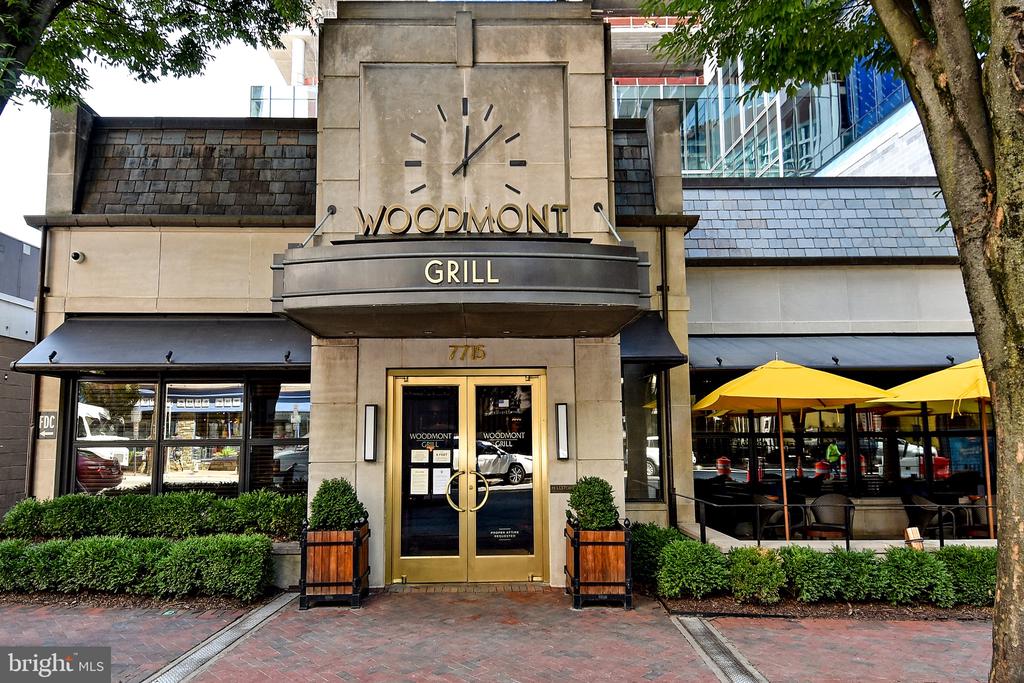 4515 WILLARD AVENUE Unit: 1201S