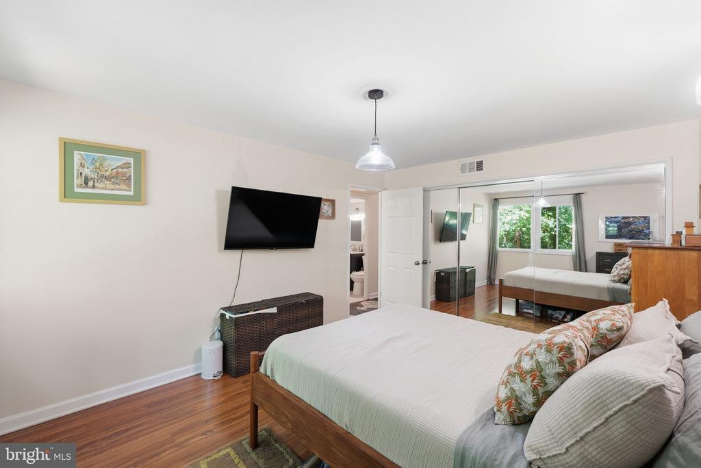 7541 SPRING LAKE DRIVE Unit: B-2