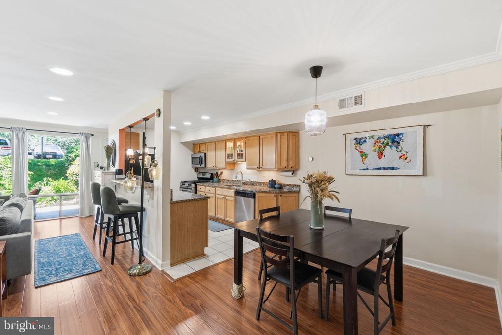 7541 SPRING LAKE DRIVE Unit: B-2
