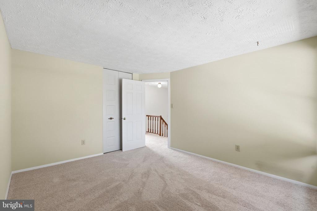 210 CURRY FORD LANE