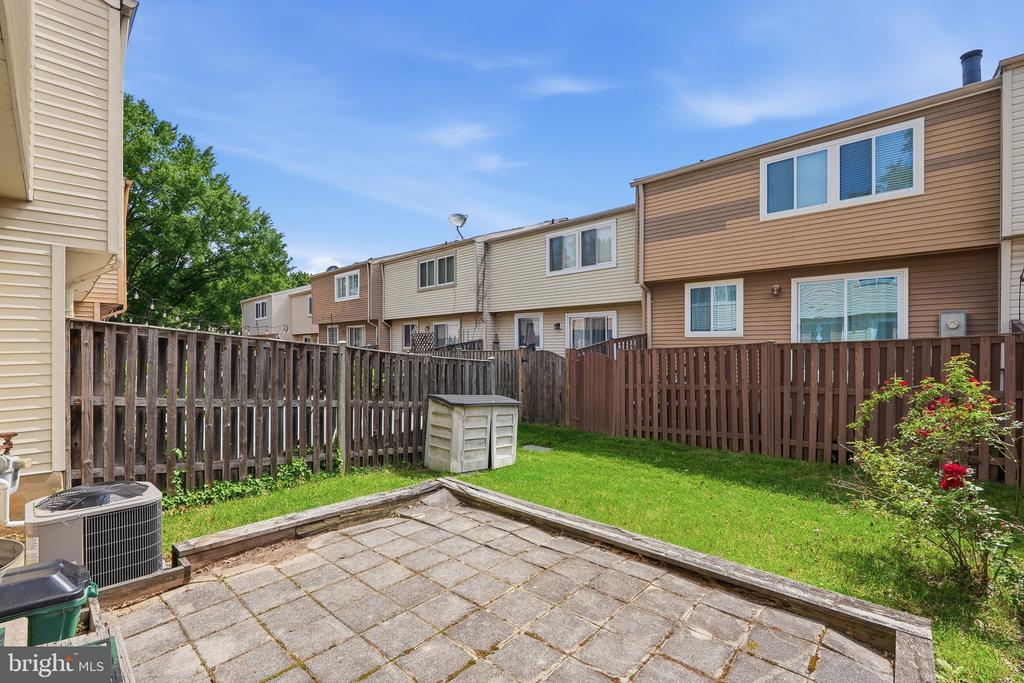 210 CURRY FORD LANE