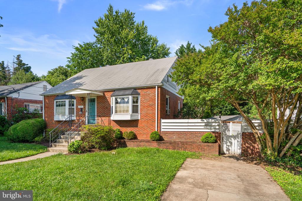 507 HARDING DRIVE