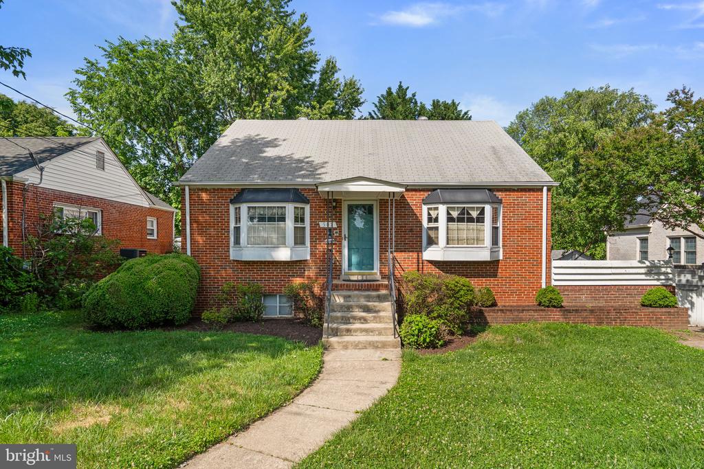 507 HARDING DRIVE