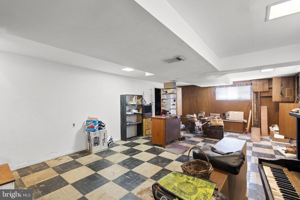 507 HARDING DRIVE