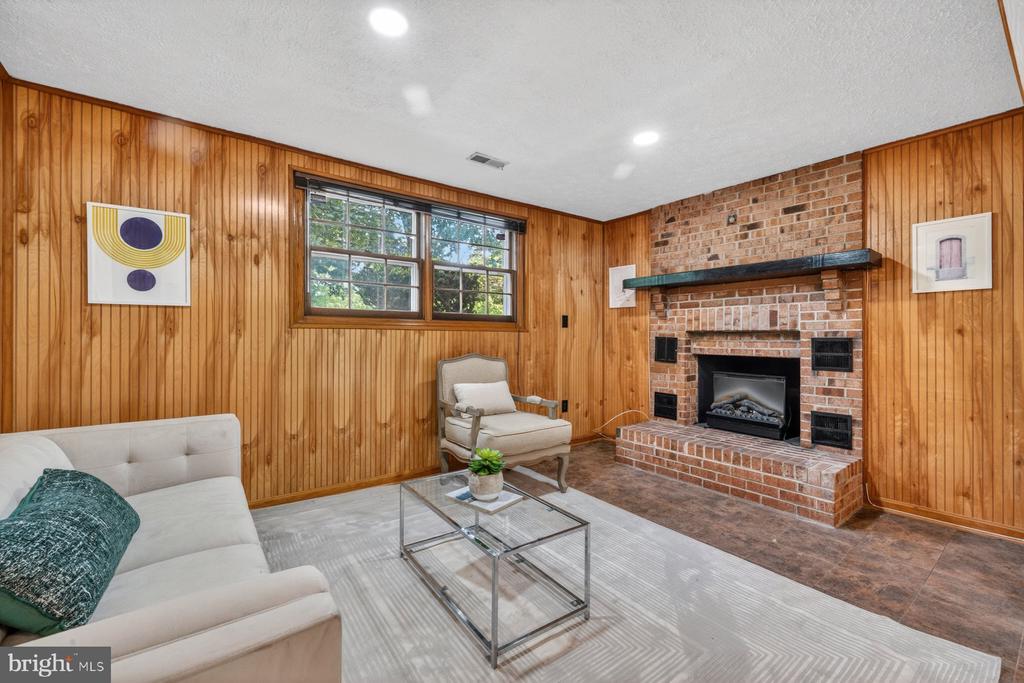 13413 WISTERIA DRIVE