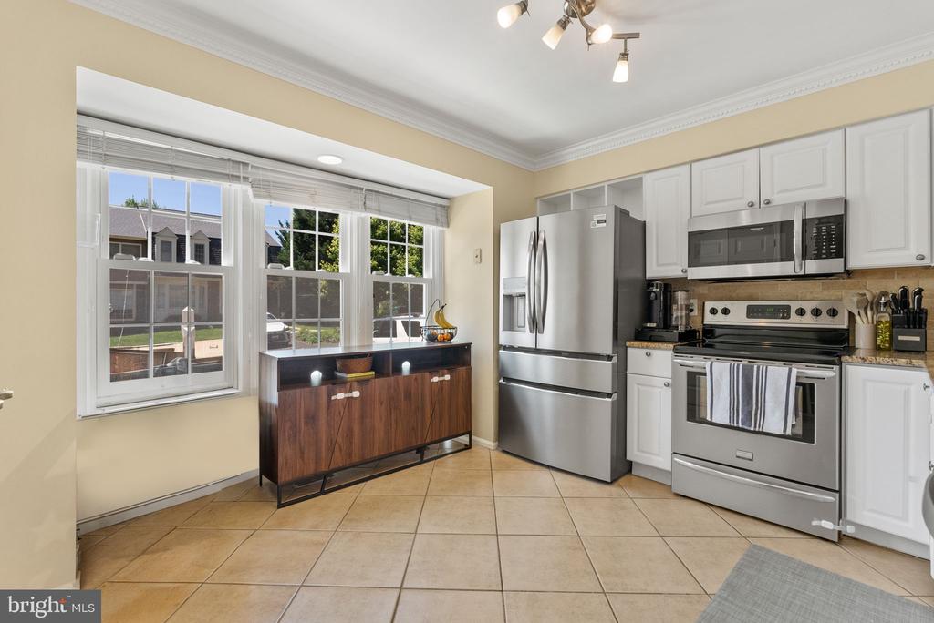 17 HICKORY HILL COURT