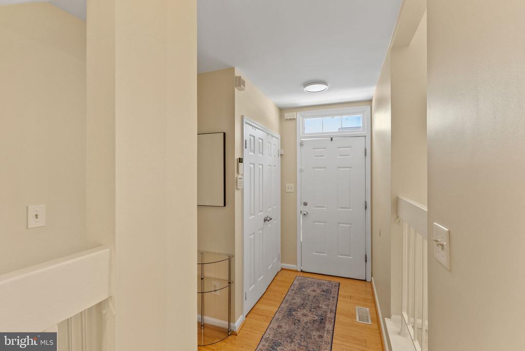 17 HICKORY HILL COURT