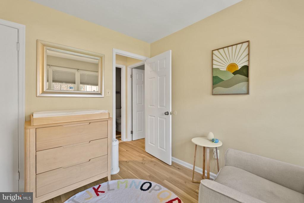 17 HICKORY HILL COURT