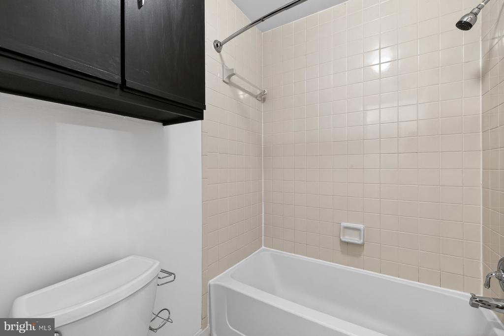 5818 INMAN PARK CIRCLE Unit: 210