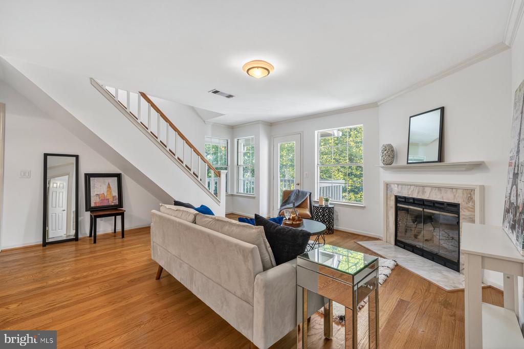 5818 INMAN PARK CIRCLE Unit: 210
