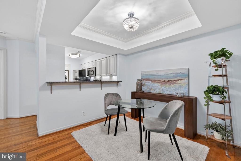 5818 INMAN PARK CIRCLE Unit: 210