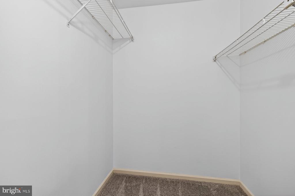 5818 INMAN PARK CIRCLE Unit: 210