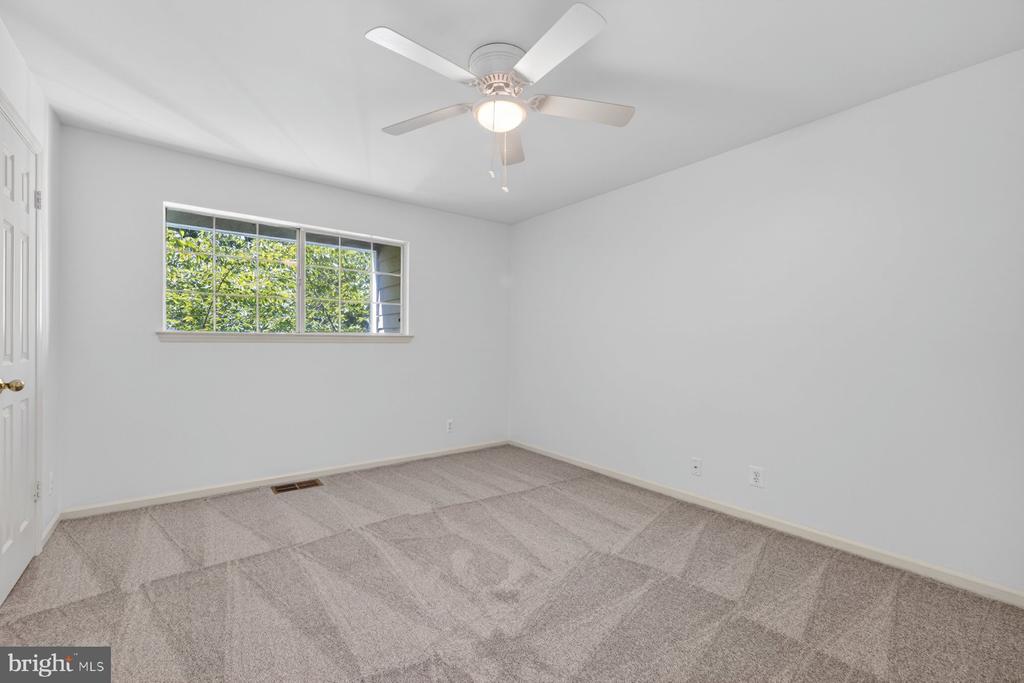 5818 INMAN PARK CIRCLE Unit: 210