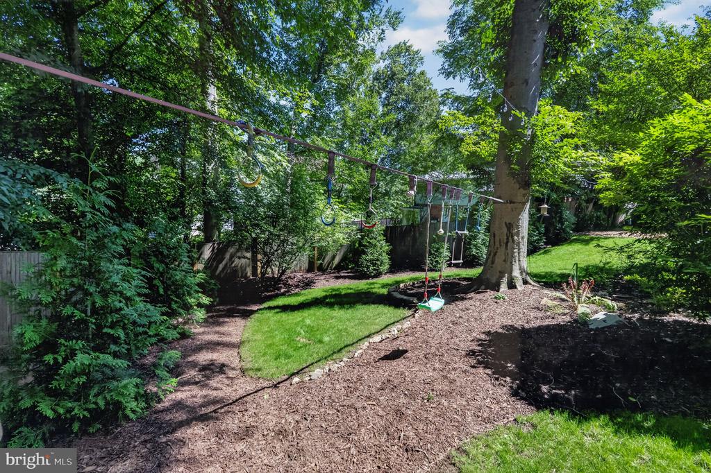 6430 KENHOWE DRIVE