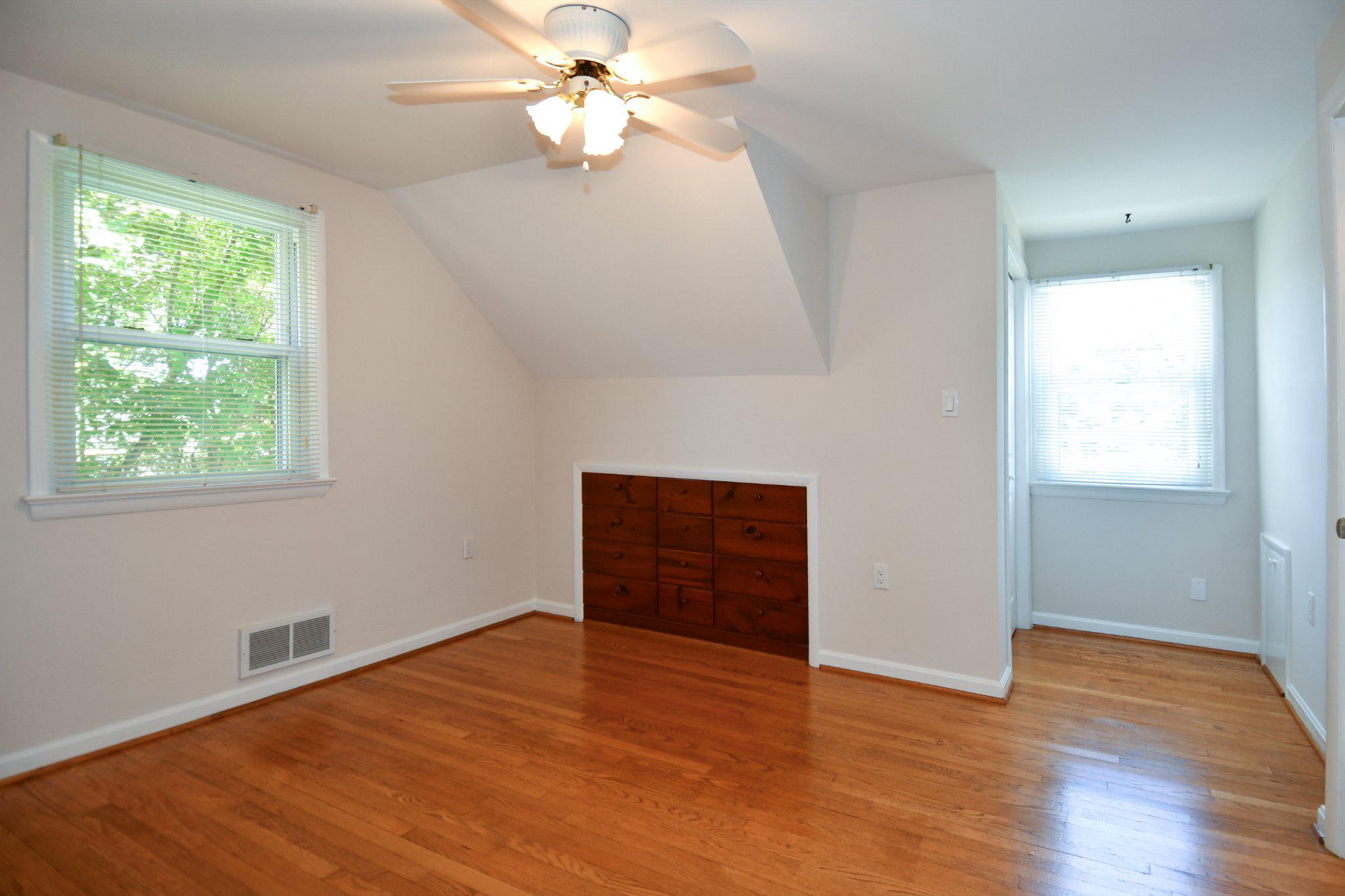 407 ANDERSON AVENUE