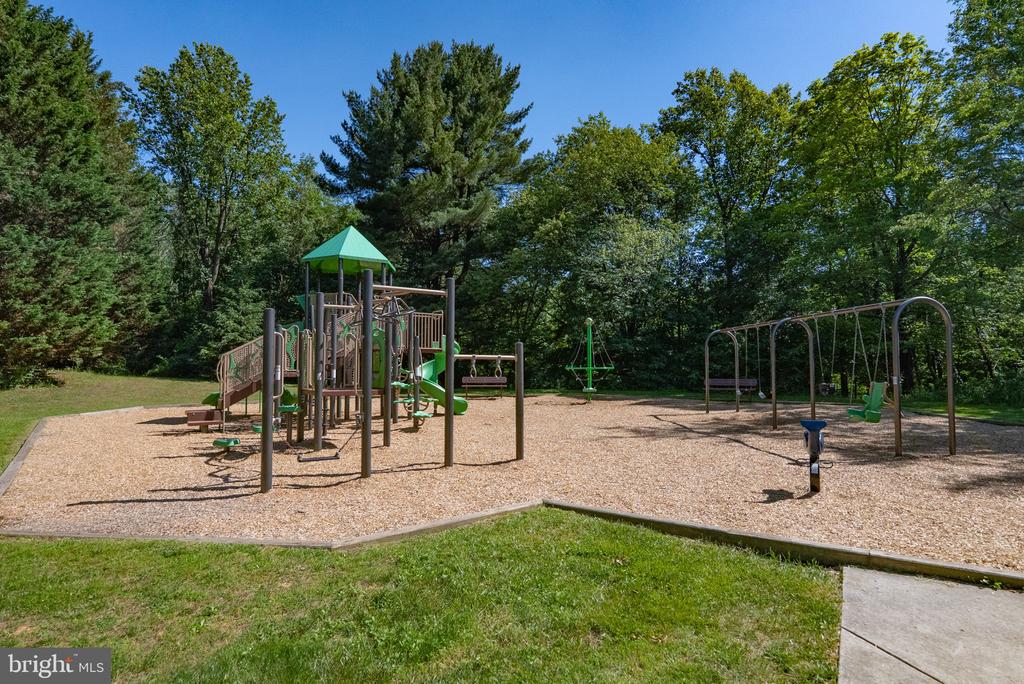 13435 FAIRLAND PARK DRIVE