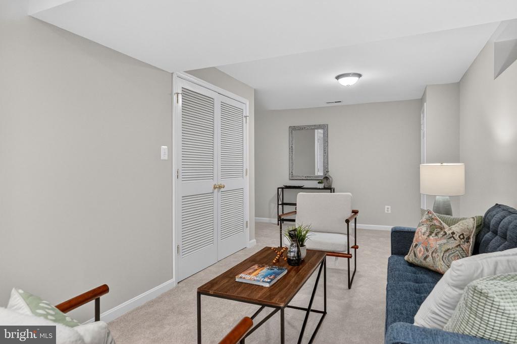 13435 FAIRLAND PARK DRIVE