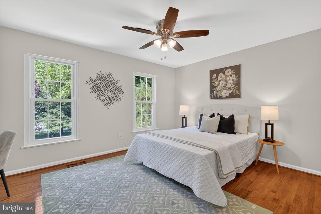 13435 FAIRLAND PARK DRIVE