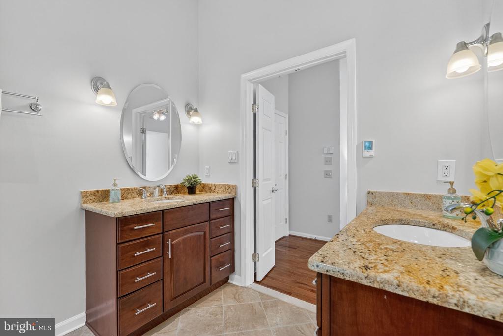 13435 FAIRLAND PARK DRIVE