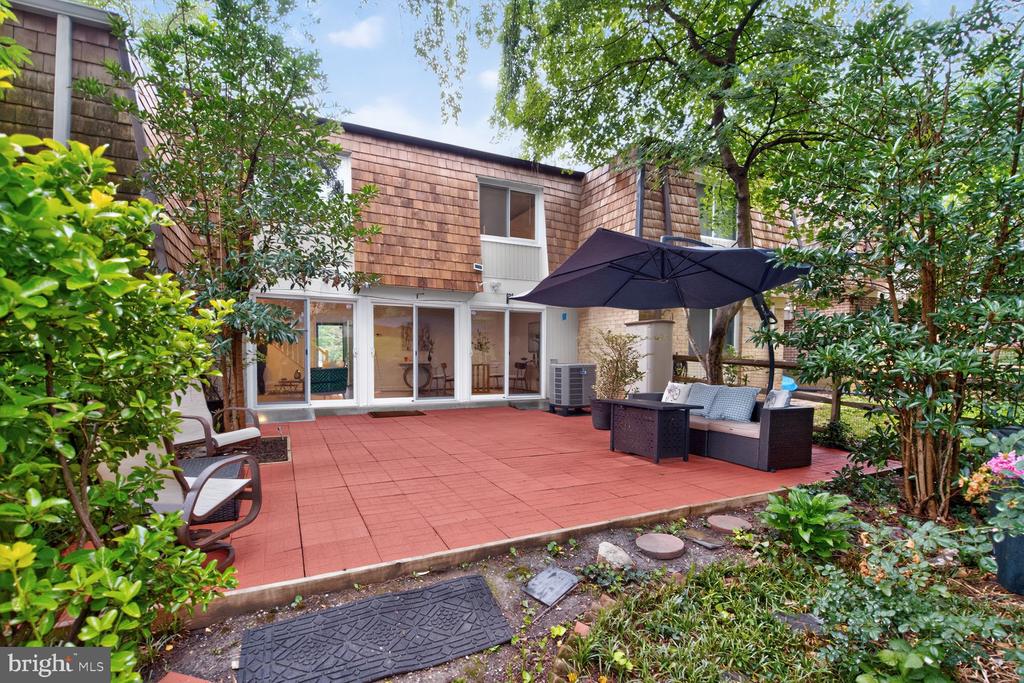 19025 COLTFIELD COURT