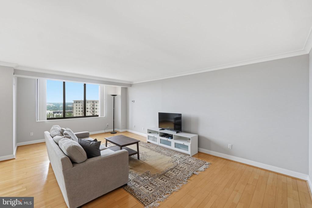 5225 POOKS HILL ROAD Unit: 1819N