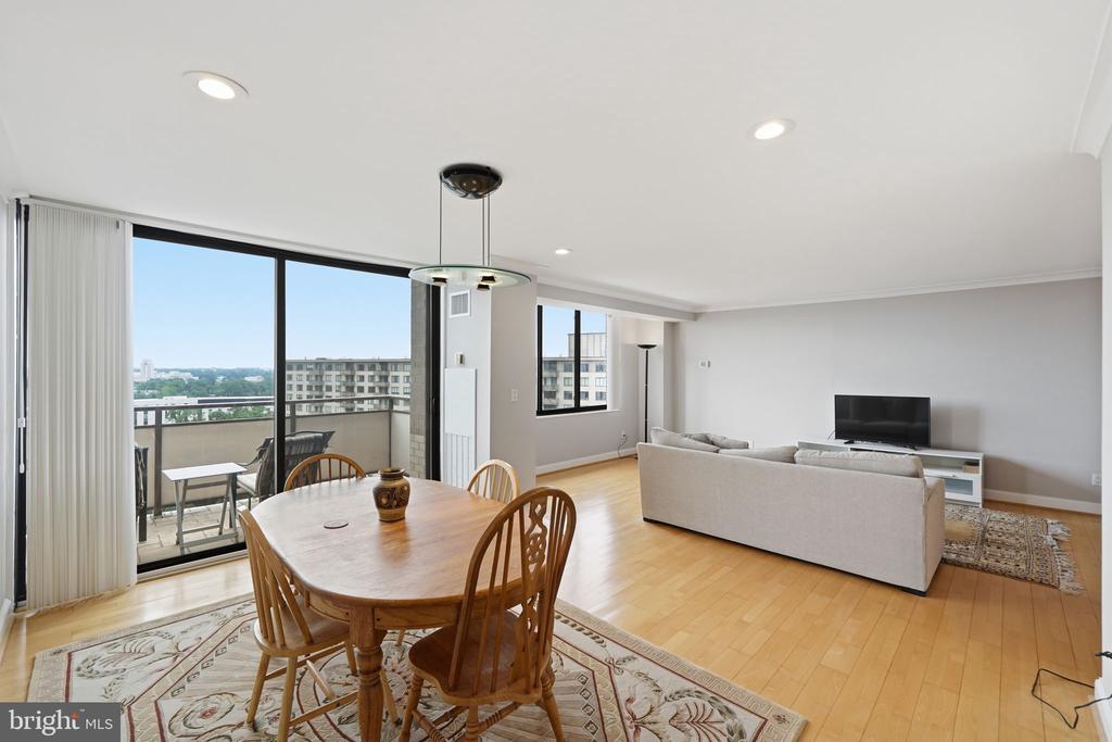 5225 POOKS HILL ROAD Unit: 1819N