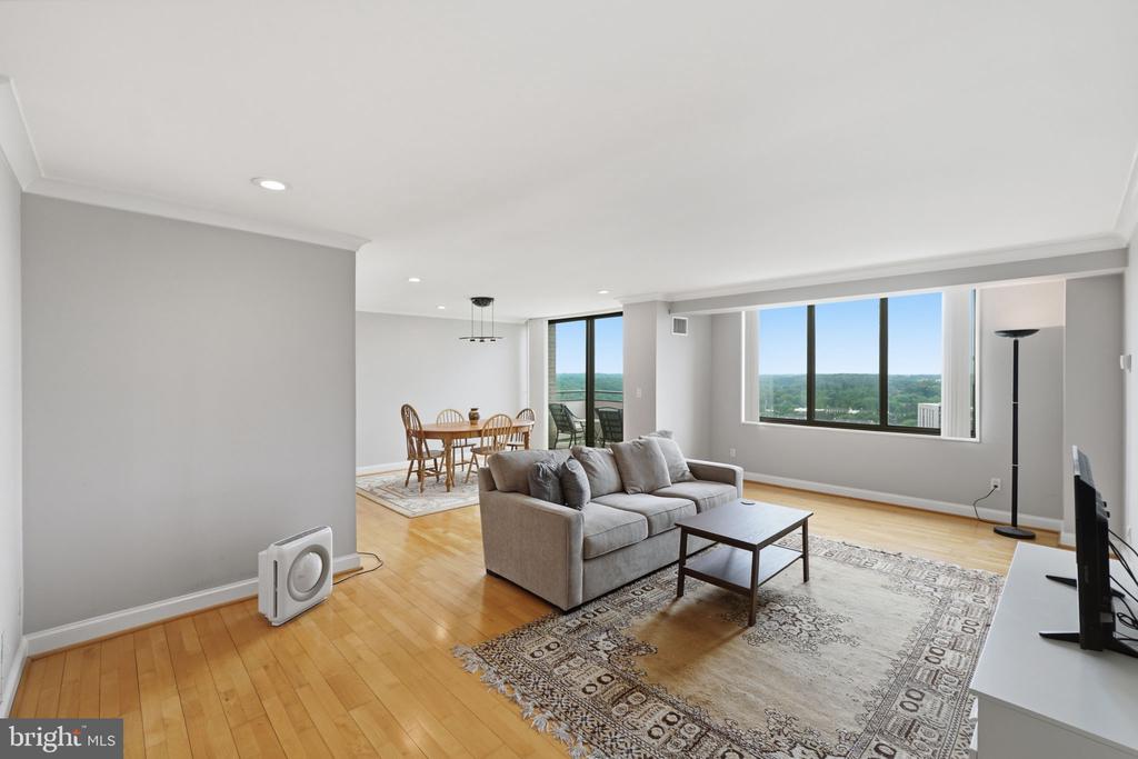 5225 POOKS HILL ROAD Unit: 1819N