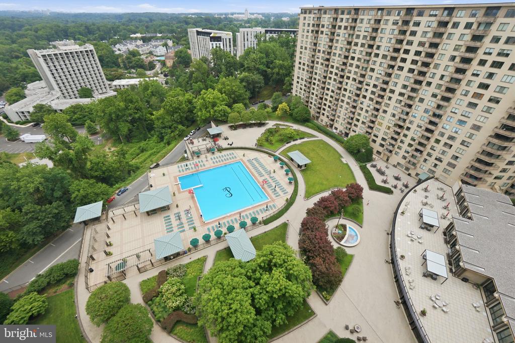 5225 POOKS HILL ROAD Unit: 1819N