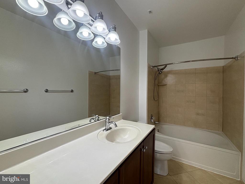 11800 OLD GEORGETOWN ROAD Unit: 1407