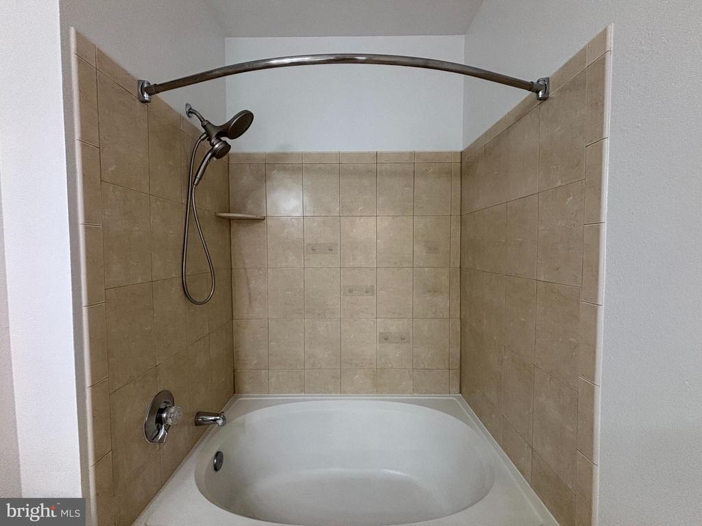 11800 OLD GEORGETOWN ROAD Unit: 1407