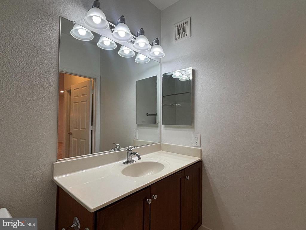 11800 OLD GEORGETOWN ROAD Unit: 1407