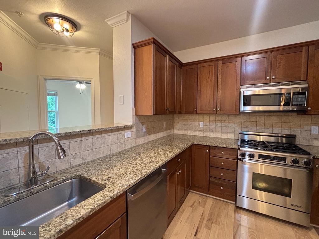 11800 OLD GEORGETOWN ROAD Unit: 1407
