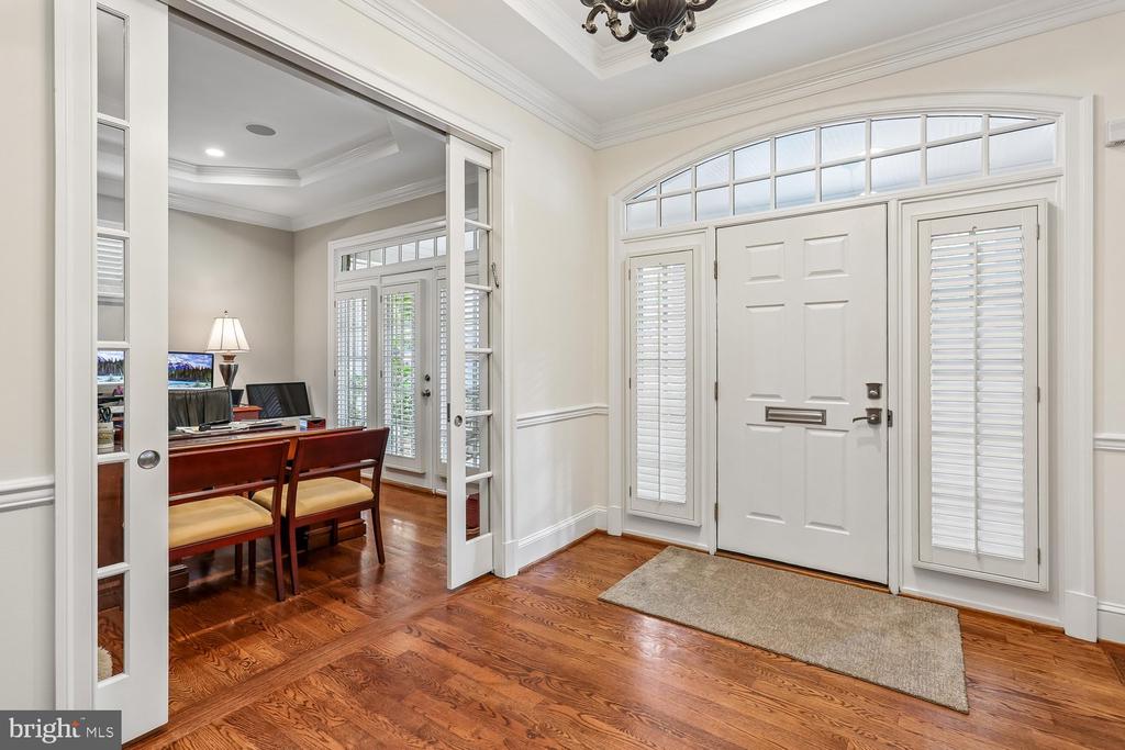 5114 WESSLING LANE