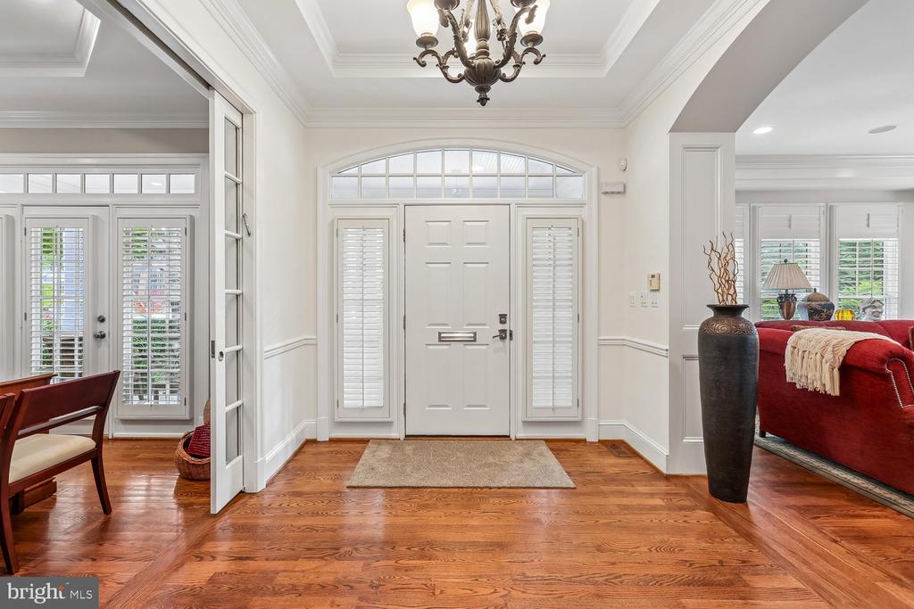 5114 WESSLING LANE