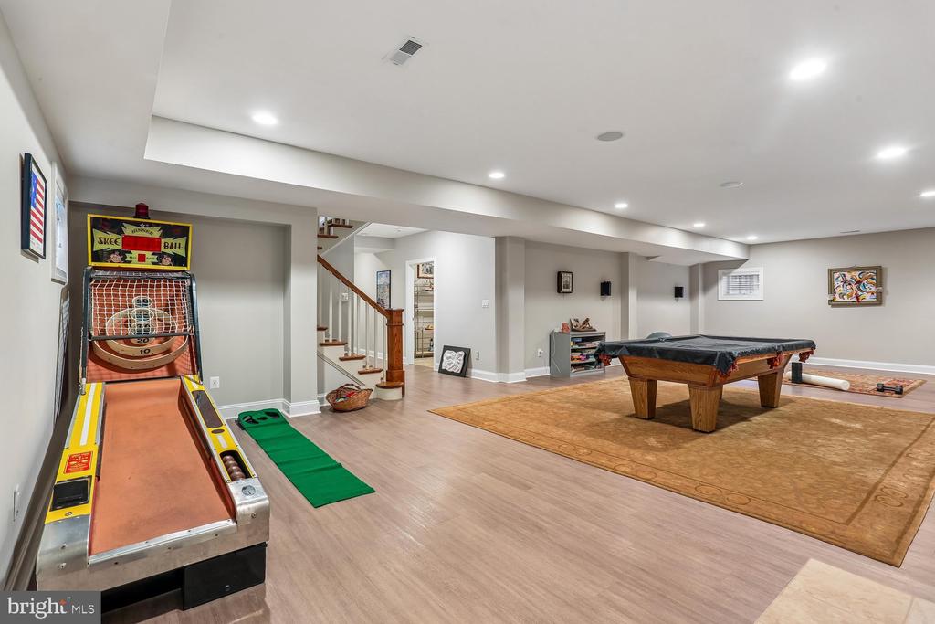 5114 WESSLING LANE