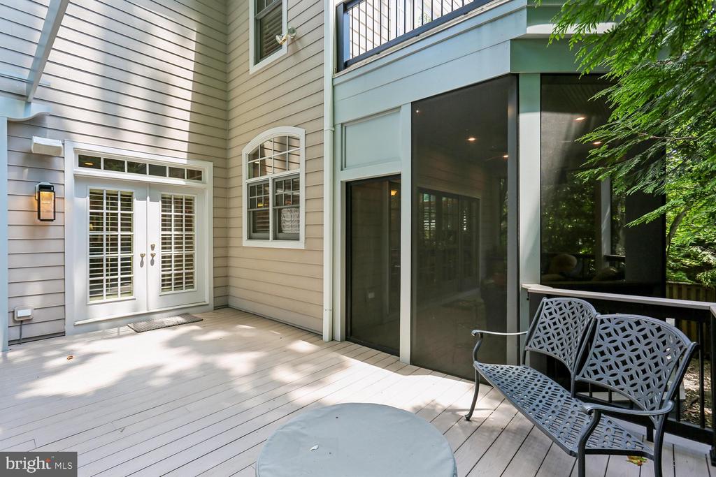 5114 WESSLING LANE